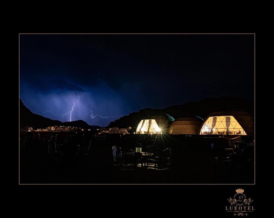 Wadi Rum Ufo Luxotel Экстерьер фото