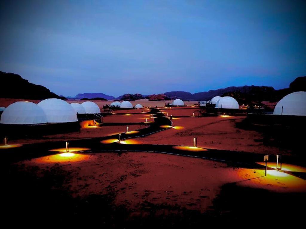 Wadi Rum Ufo Luxotel Экстерьер фото